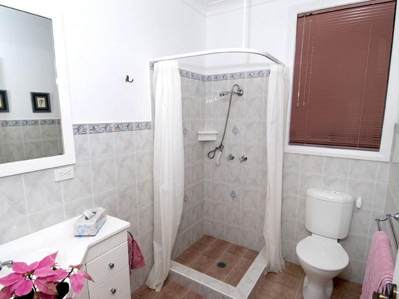 14 Laurina Cove, Valentine NSW 2280