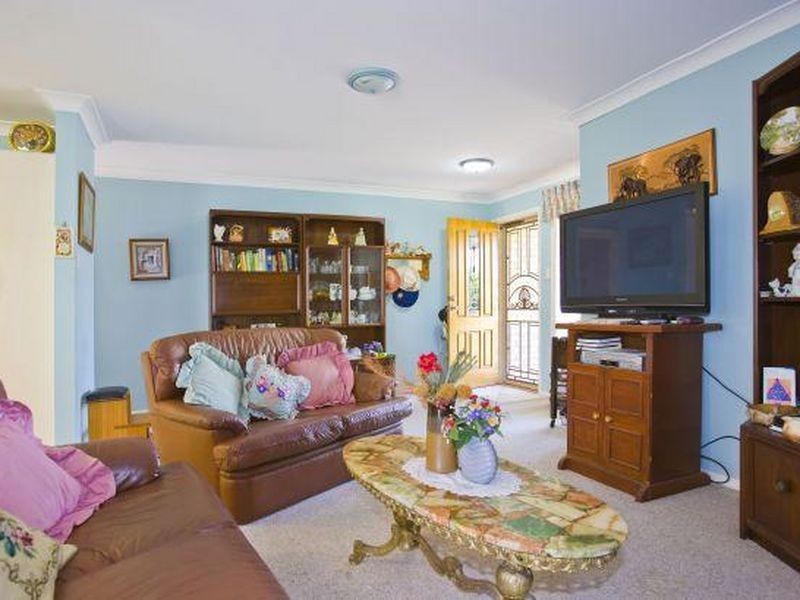 2/14 Redrose Avenue, Belmont NSW 2280