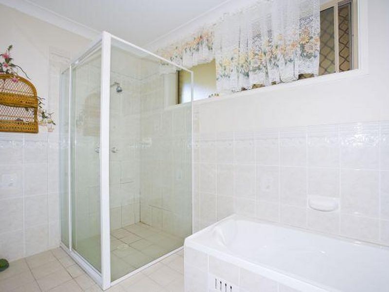 2/14 Redrose Avenue, Belmont NSW 2280