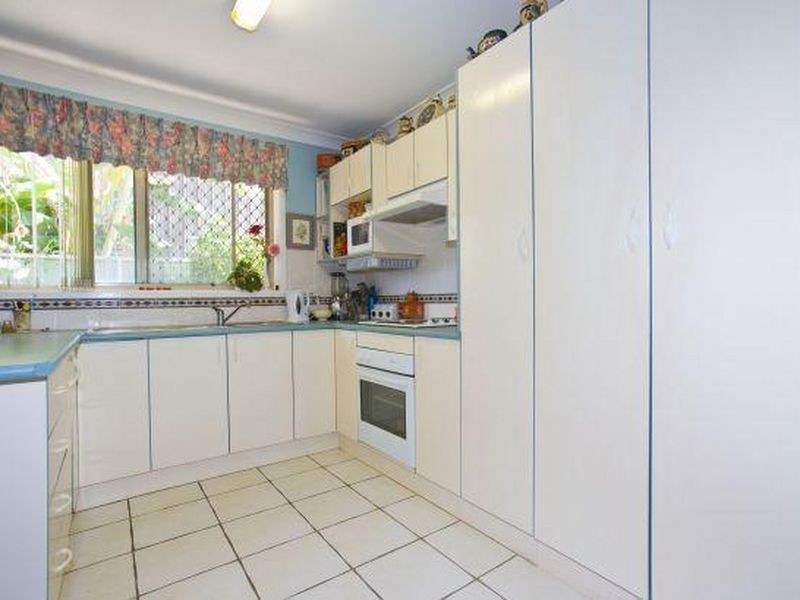 2/14 Redrose Avenue, Belmont NSW 2280