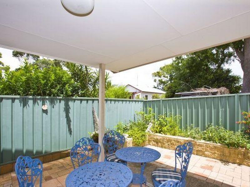 2/14 Redrose Avenue, Belmont NSW 2280