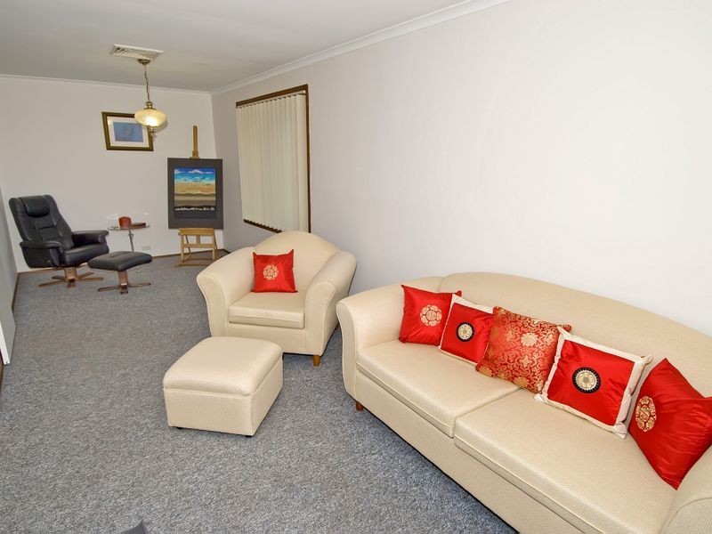 32 Murray Street, Eleebana NSW 2282