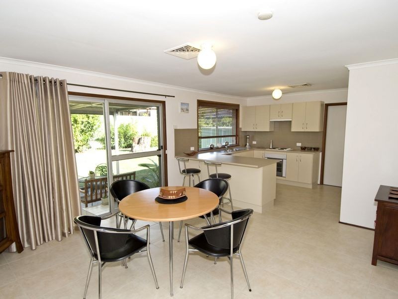 32 Murray Street, Eleebana NSW 2282