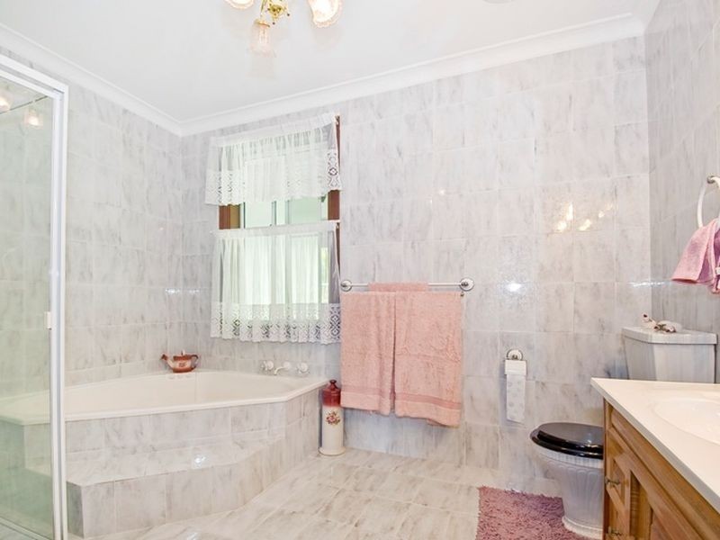 8 Abney Close, Eleebana NSW 2282
