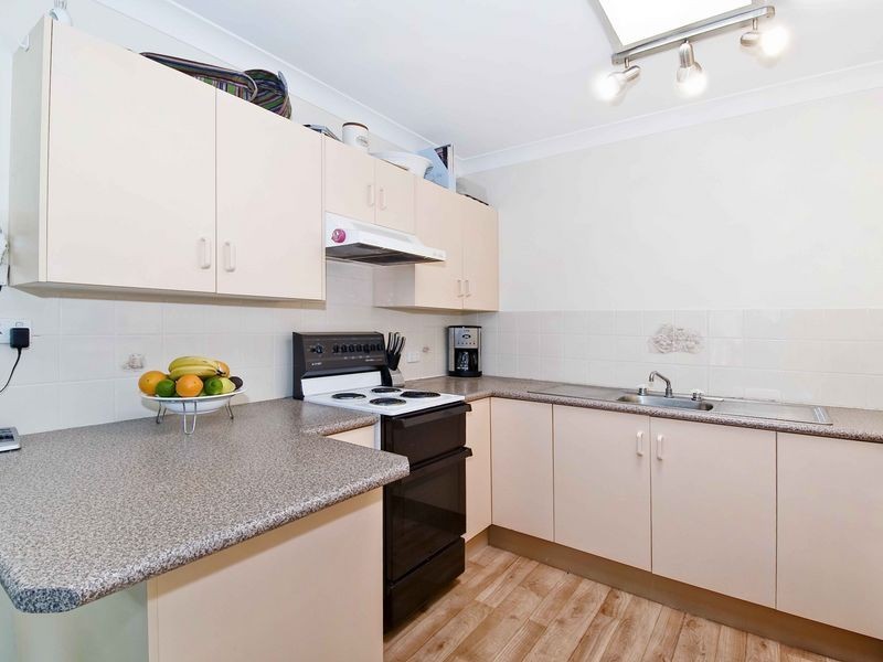 2/28 Lindsay Avenue, Valentine NSW 2280