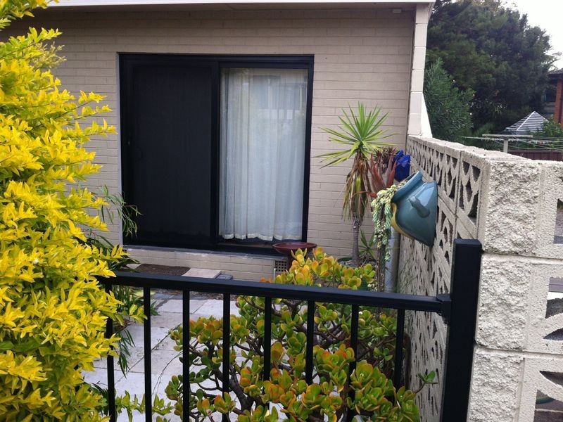 2/1 Monash Street, Belmont NSW 2280