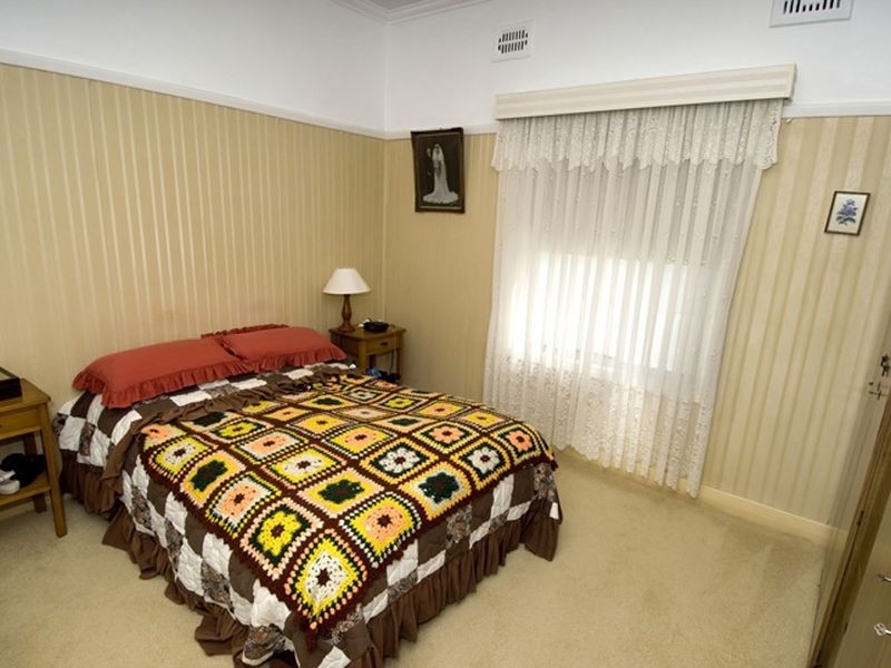 27 Village Bay Close, Marks Point NSW 2280