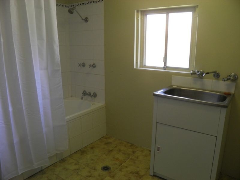 1 and 2/1 Aldinga Road, Gwandalan NSW 2259
