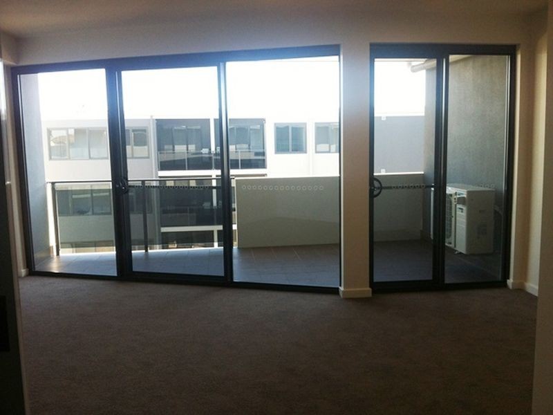 E404/11 Ernest Street, Belmont NSW 2280