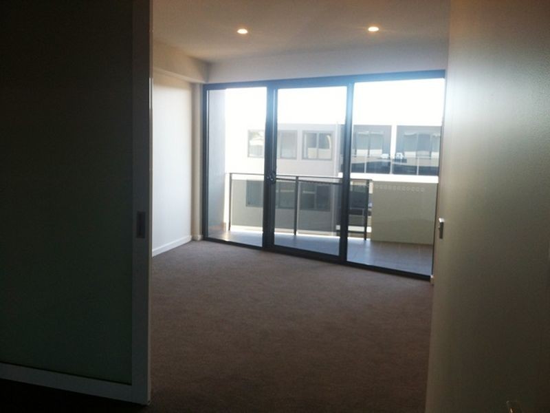 E404/11 Ernest Street, Belmont NSW 2280