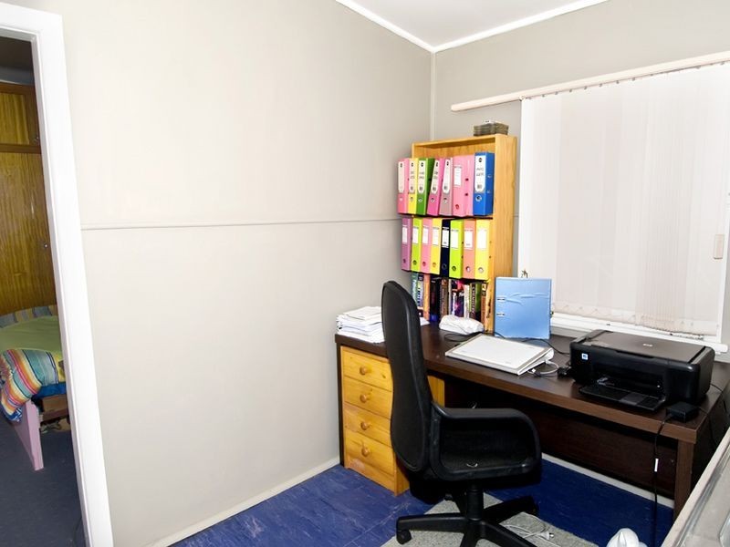 9 Merleview Street, Belmont NSW 2280