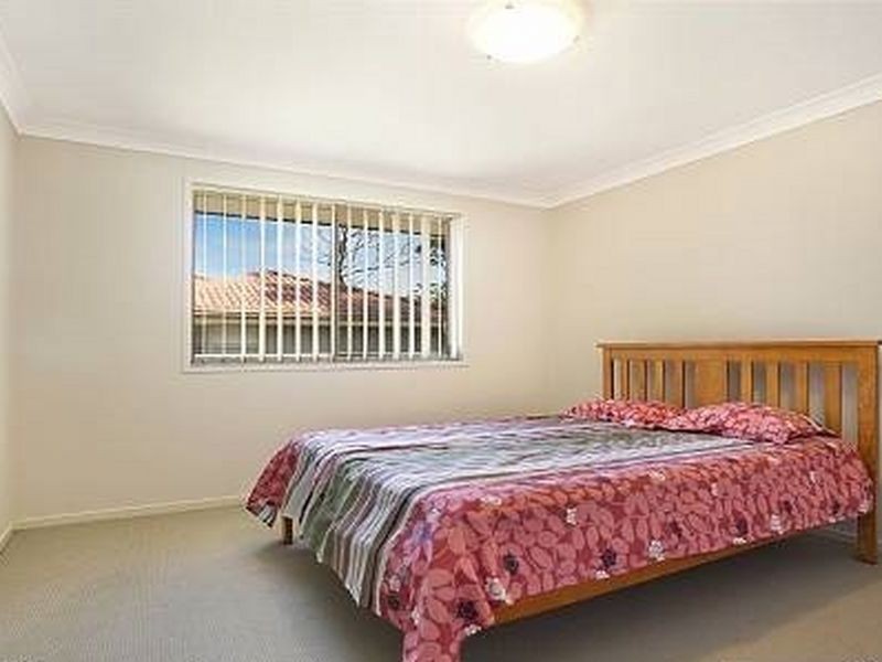 1 Gilmore Street, Cameron Park NSW 2285