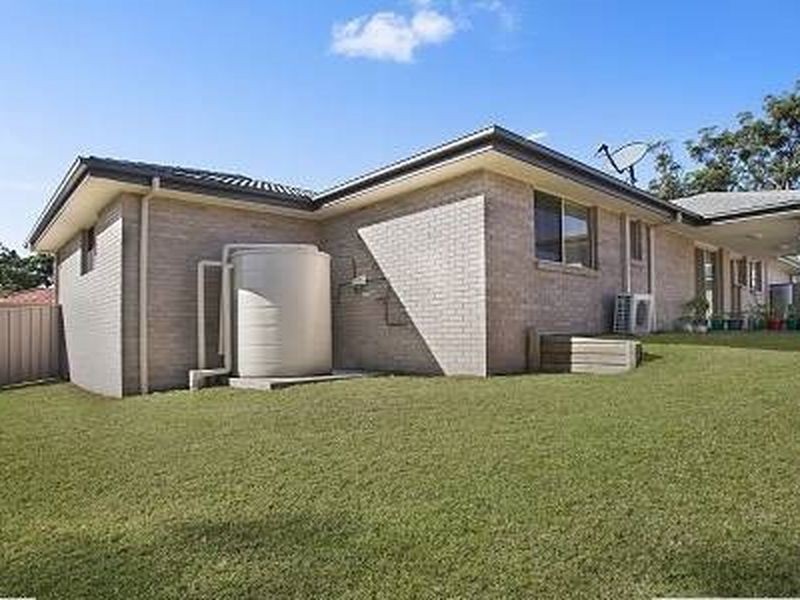 1 Gilmore Street, Cameron Park NSW 2285