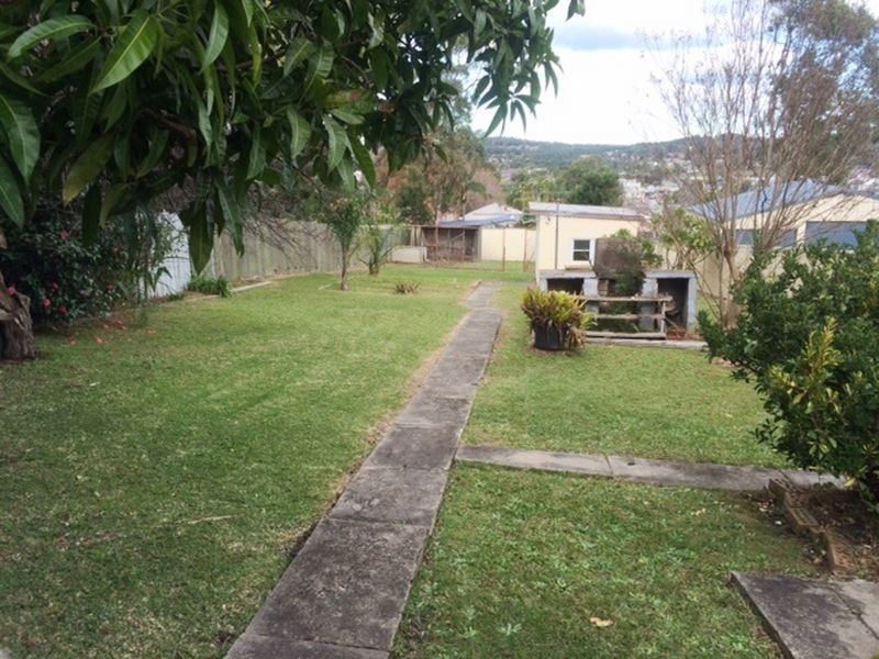 4 Lovell Street, Cardiff NSW 2285