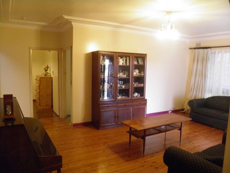 10 Andra Close, Belmont NSW 2280