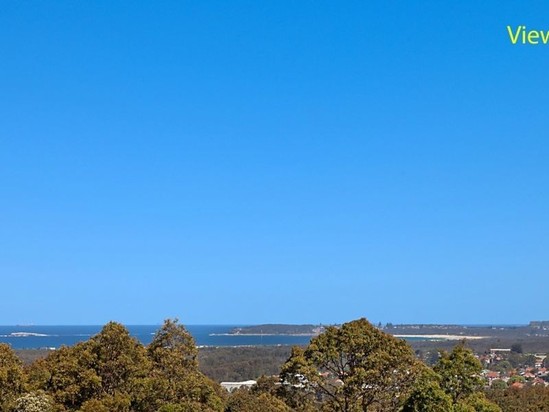 4 Franciska Close, Floraville NSW 2280