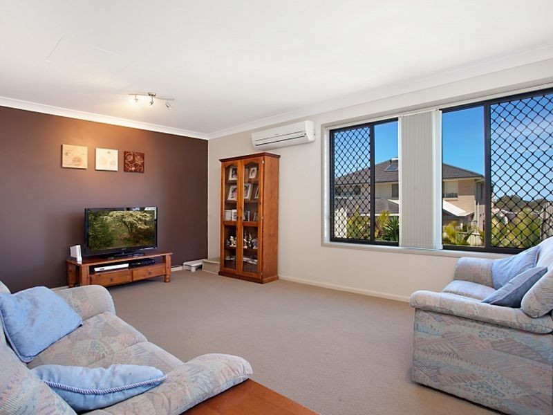 4 Franciska Close, Floraville NSW 2280