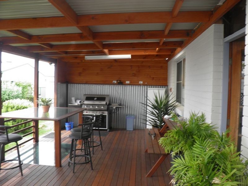 36 Marks Street, Belmont NSW 2280