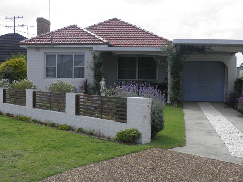 36 Marks Street, Belmont NSW 2280