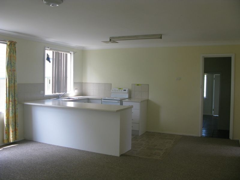 245 Lake Road, Glendale NSW 2285