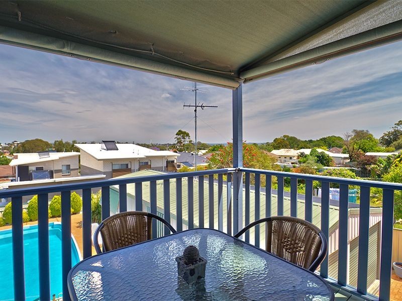 24 Stanley Street, Belmont NSW 2280