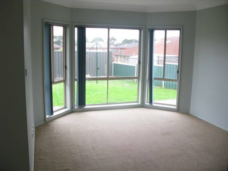 7 Maximillian Drive, Floraville NSW 2280