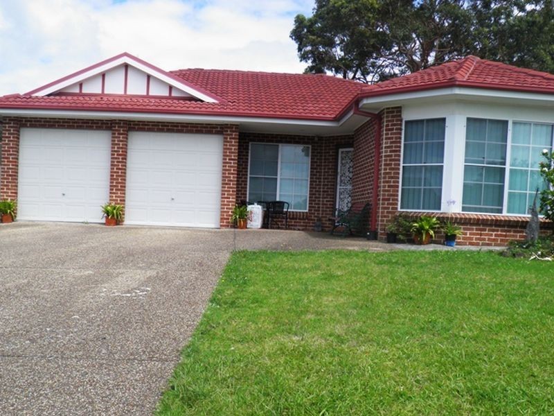 11 Maximillian Drive, Floraville NSW 2280