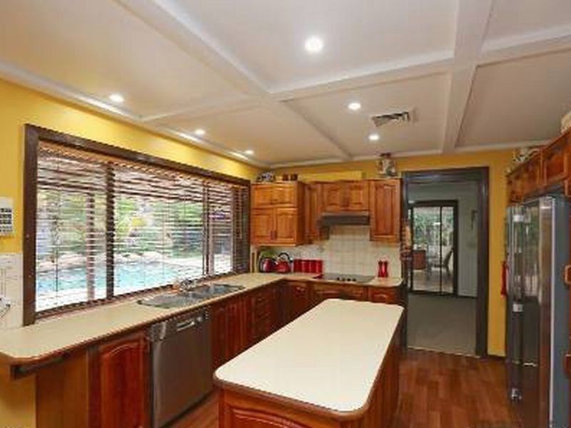 17 Lurnea Crescent, Valentine NSW 2280