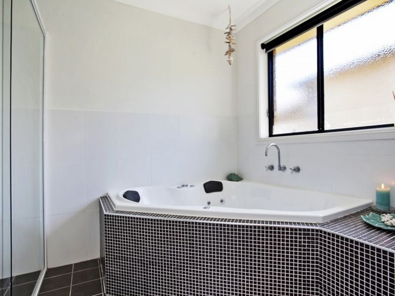 4 The Maindeck, Belmont NSW 2280