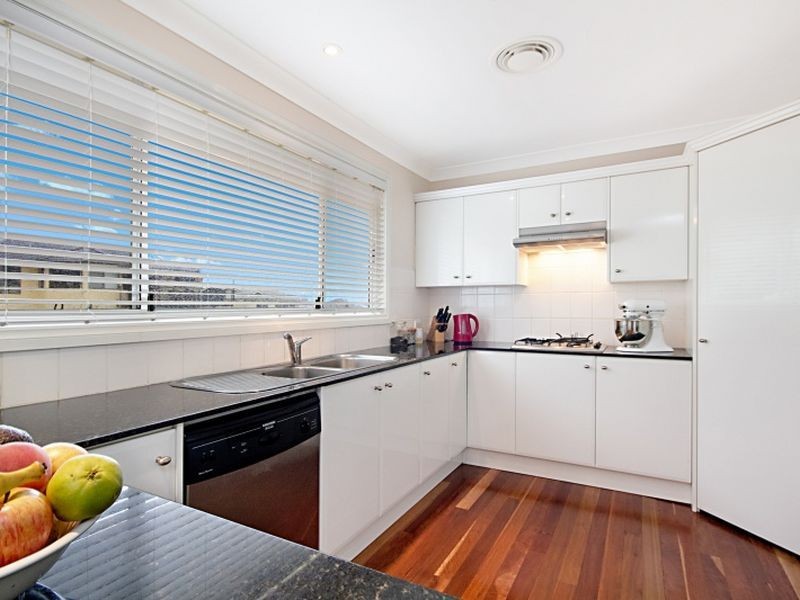 16 Heron Place, Belmont NSW 2280