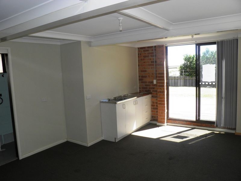 13 Emily Street, Marks Point NSW 2280