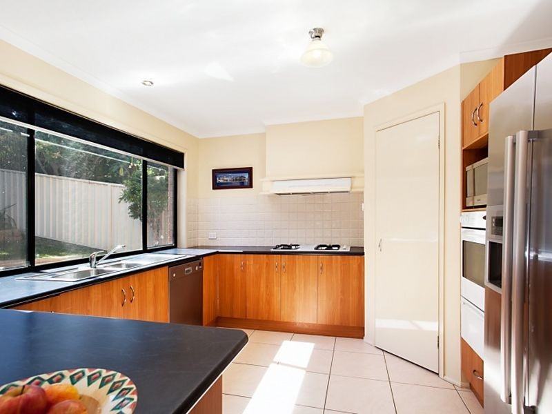 29 Geraldton Drive, Redhead NSW 2290