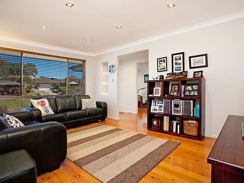 27 Calverton Crescent, Belmont North NSW 2280