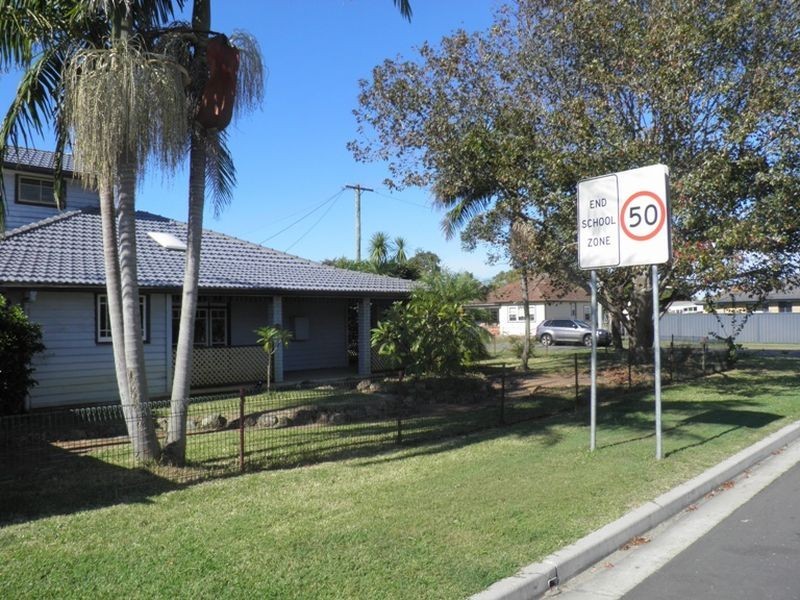 9 Docker Street, Marks Point NSW 2280