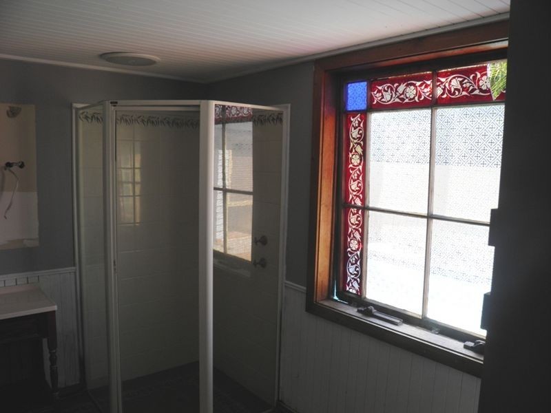 9 Docker Street, Marks Point NSW 2280