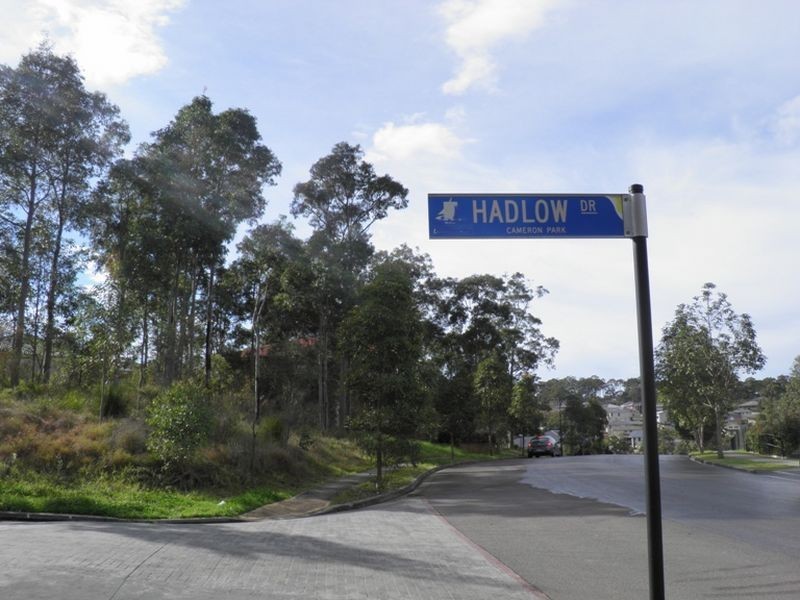 2 Hadlow Drive, Cameron Park NSW 2285