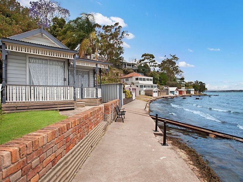 153 Marks Point Road, Marks Point NSW 2280