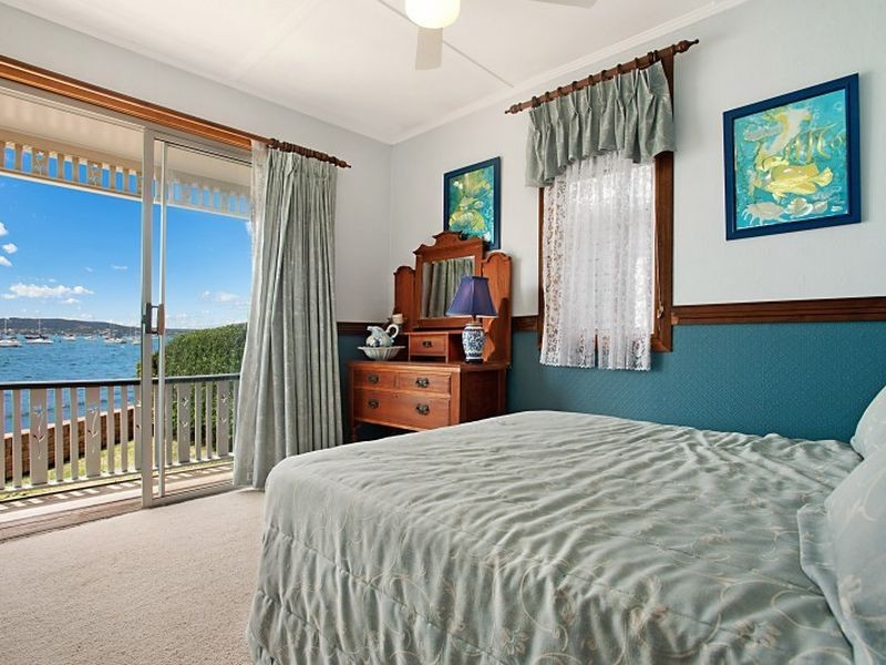 153 Marks Point Road, Marks Point NSW 2280