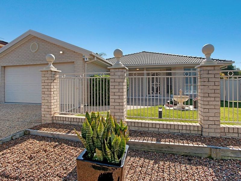 17 Dirkala Close, Belmont North NSW 2280