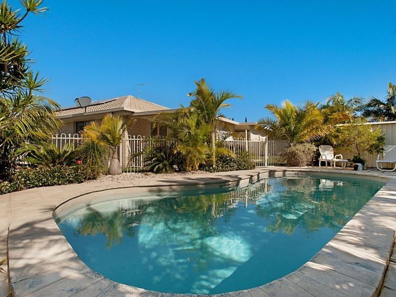 17 Dirkala Close, Belmont North NSW 2280