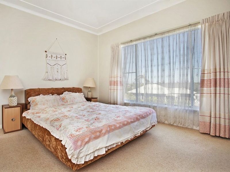 13 Pearce Avenue, Belmont NSW 2280