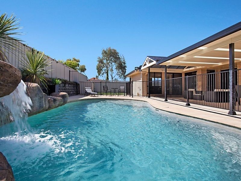 2 Heron Place, Belmont NSW 2280