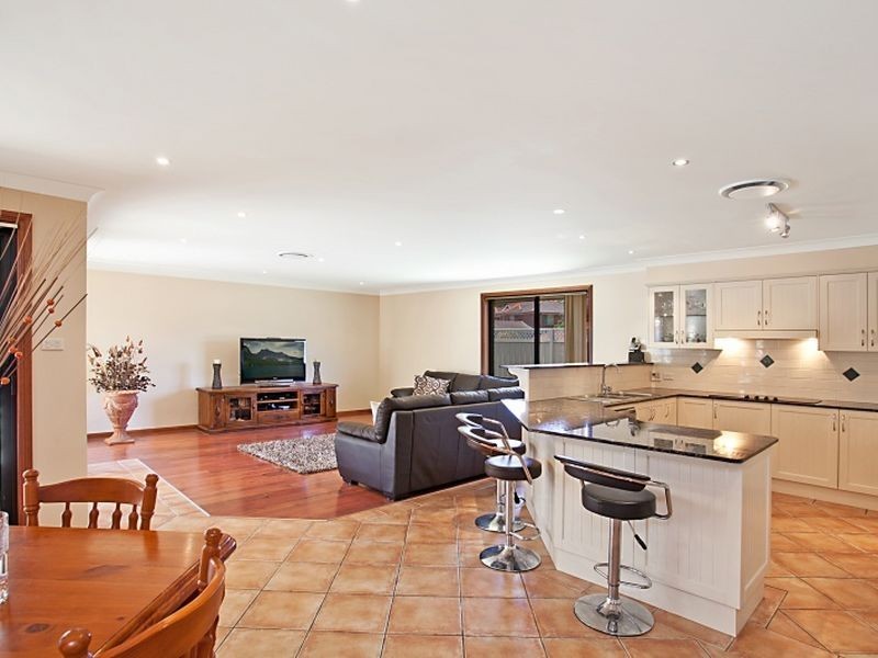 2 Heron Place, Belmont NSW 2280