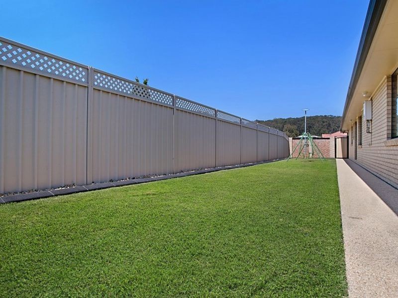 2 Heron Place, Belmont NSW 2280