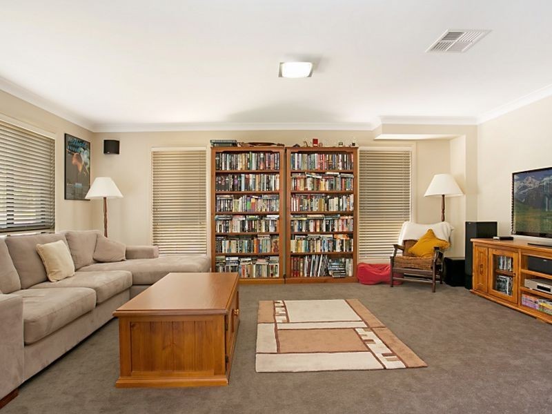 10 Regency Place, Floraville NSW 2280