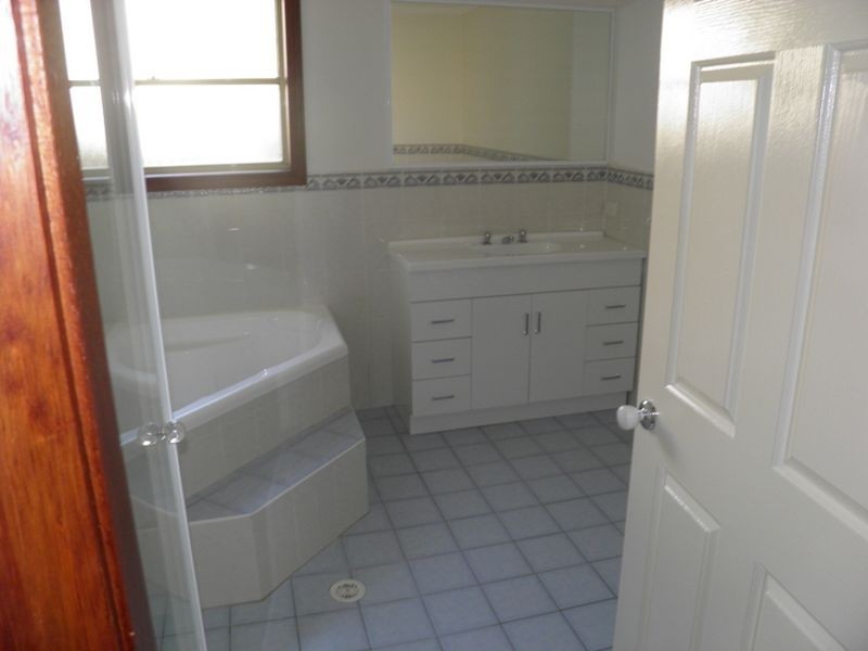 6 Teresa Close, Floraville NSW 2280