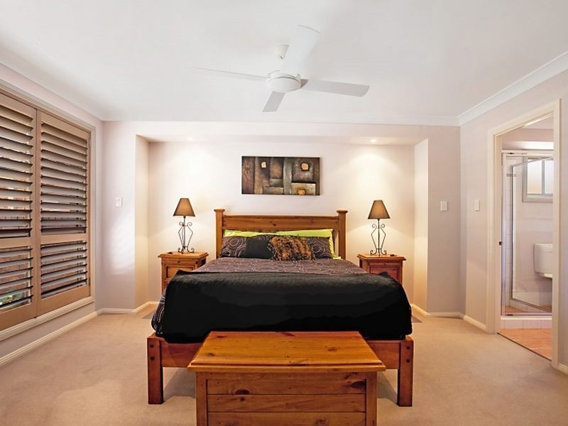 39 Green Point Drive, Belmont NSW 2280