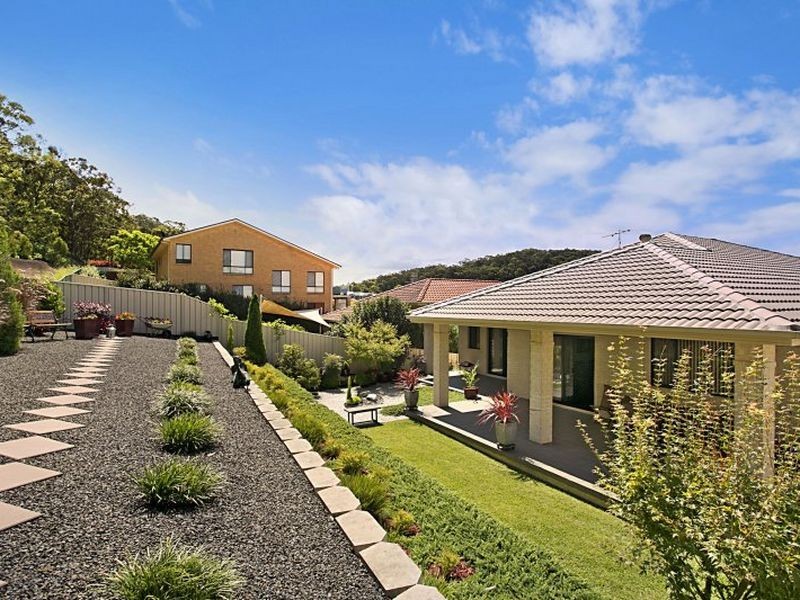 22 Pebble Beach Court, Belmont NSW 2280