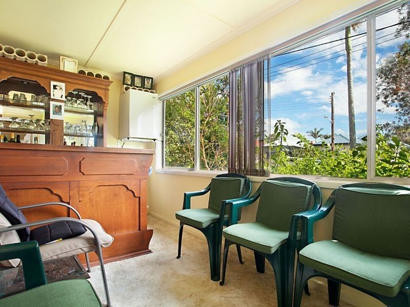 4 Marks Street, Belmont NSW 2280