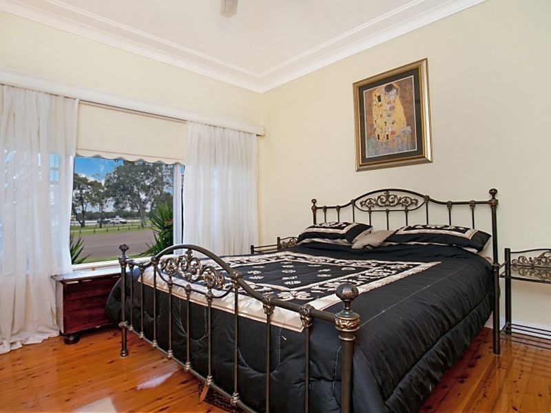 1 Ethel Street, Belmont South NSW 2280